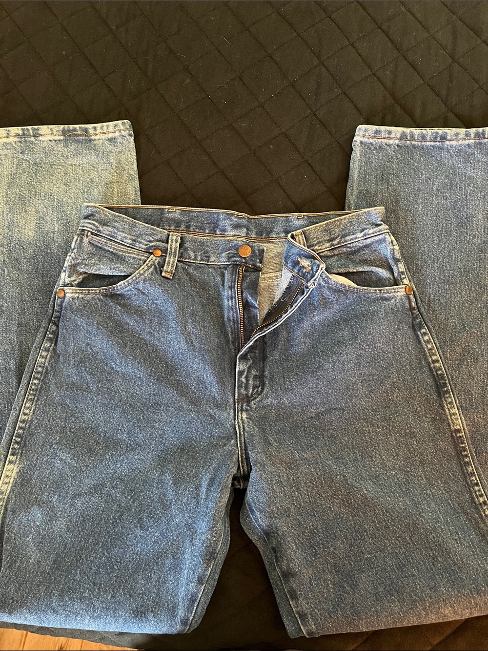 Wrangler Men's Straight-Leg Denim Jeans in Blue Wash
